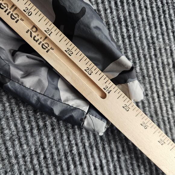 Jordan Jacket Boys Medium 10-12 Gray Camo Hooded Windbreaker Jumpman Nike - Picture 10 of 14